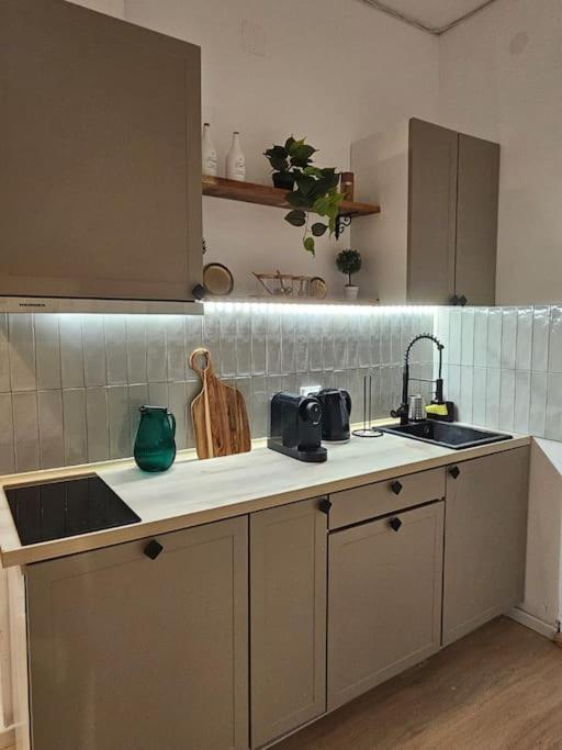 Heart Of City Center 4Br 2Bath 10 Pers ブカレスト エクステリア 写真