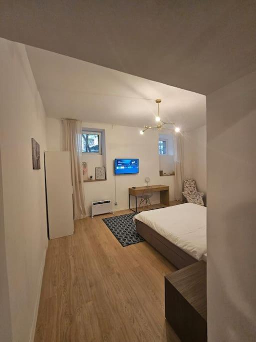 Heart Of City Center 4Br 2Bath 10 Pers ブカレスト エクステリア 写真